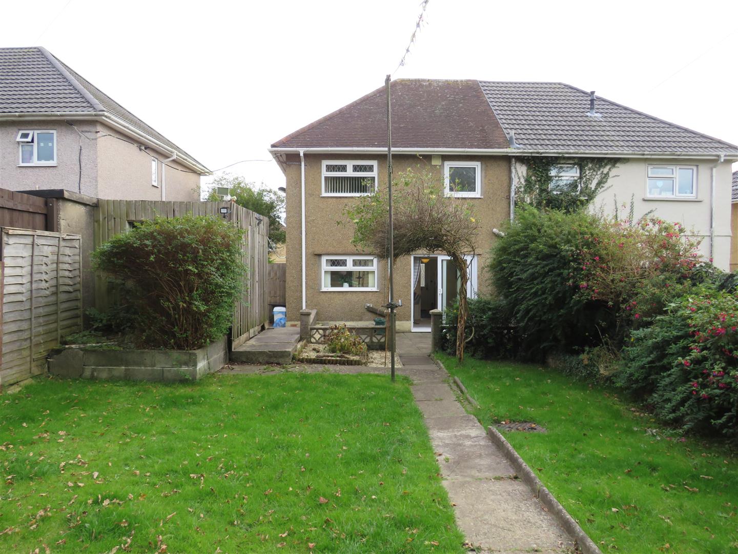 Dwyfor, Llanelli, Carmarthenshire, SA14 9EH Property for Sale